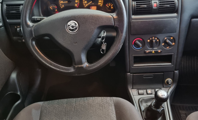 GM - Chevrolet Astra Sed. Advant. 2.0 8V MPFI FlexP. 4p 2008 Flex-2