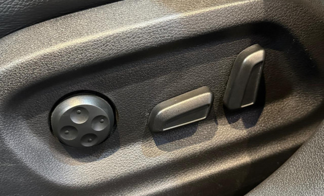 Audi Q3 2.0 TFSI Quat. 211/220cv S-tronic 5p 2013 Gasolina-8