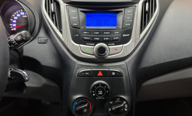 Hyundai HB20S Premium 1.6 Flex 16V Mec. 4p 2015 Flex-8