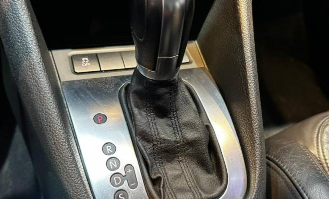 VW - VolksWagen JETTA Variant 2.5 20V 170cv Tiptronic 2011 Gasolina-8