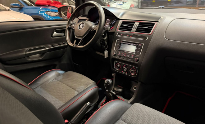 VW - VolksWagen Fox Rock in Rio 1.6 Mi Total Flex 8V 5p 2016 Flex-0