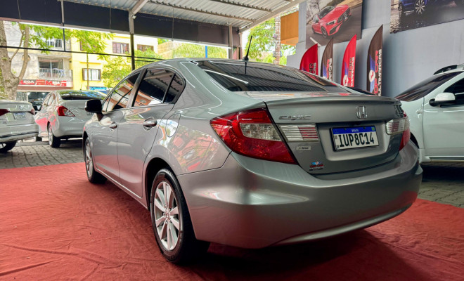 Honda Civic Sedan LXS 1.8/1.8 Flex 16V Mec. 4p 2014 Flex-1