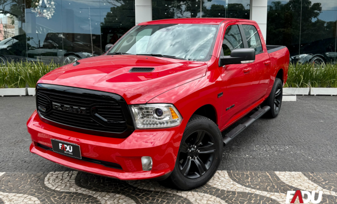 RAM CLASSIC LARAMIE NIGHT ED. 5.7 4X4 Aut. 2022 Gasolina