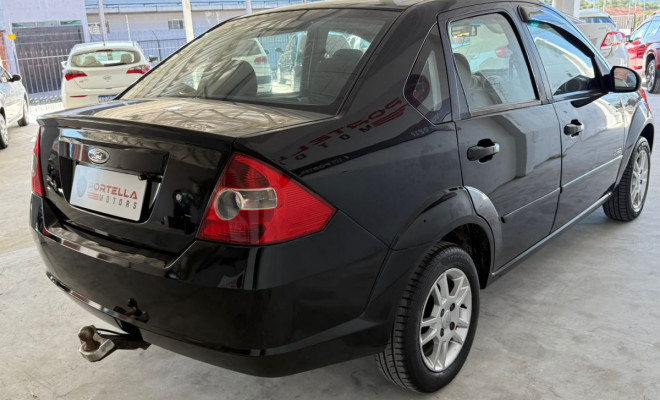 Ford Fiesta Sed. 1.6 8V Flex 4p 2010 Flex-4