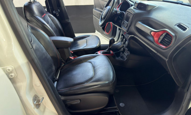 Jeep Renegade Trailhawk 2.0 4x4 TB Diesel Aut 2016 Diesel-9