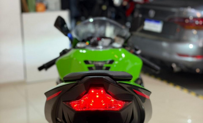 KAWASAKI NINJA ZX-6R 636cc 2021 Gasolina-14