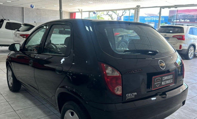 GM - Chevrolet Celta Spirit 1.0 MPFI VHC 8V 5p 2005 Flex-10