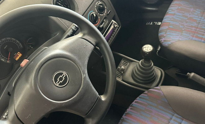 GM - Chevrolet Celta Spirit 1.0 MPFI VHC 8V 5p 2005 Flex-2