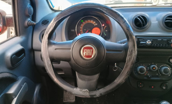 Fiat UNO VIVACE Celeb. 1.0 EVO F.Flex 8V 5p 2013 Flex-8