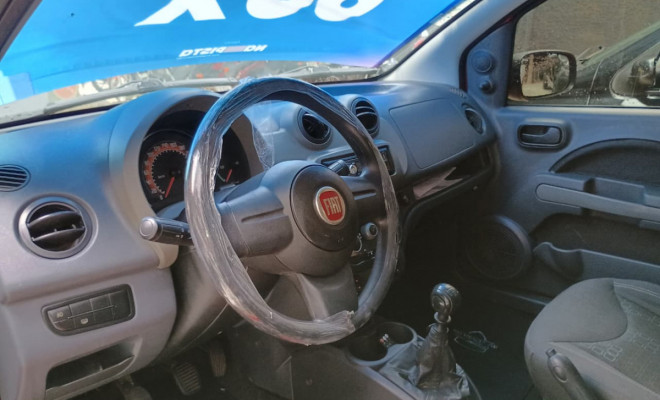 Fiat UNO VIVACE Celeb. 1.0 EVO F.Flex 8V 5p 2013 Flex-4