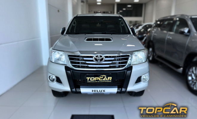Toyota Hilux CD SRV D4-D 4x4 3.0 TDI Diesel Aut 2014 Diesel