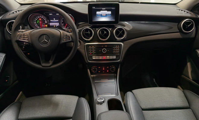 Mercedes-Benz CLA-180 1.6 16V 122cv Aut. 2019 Gasolina-4