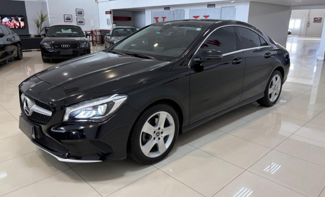 Mercedes-Benz CLA-180 1.6 16V 122cv Aut. 2019 Gasolina-2