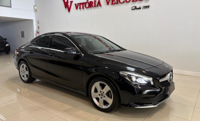 Mercedes-Benz CLA-180 1.6 16V 122cv Aut. 2019 Gasolina-3