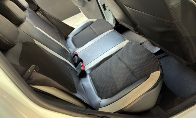 Renault KWID Intense 1.0 Flex 12V 5p Mec. 2019 Flex-10