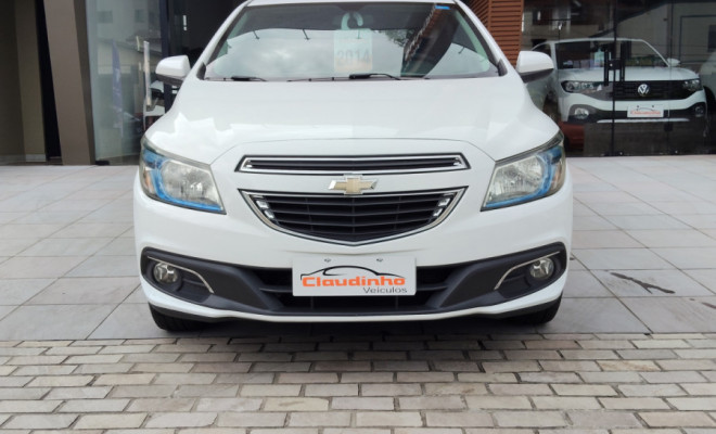 GM - Chevrolet ONIX HATCH LTZ 1.4 8V FlexPower 5p Aut. 2014 Flex-3