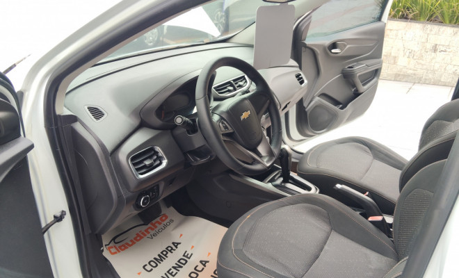 GM - Chevrolet ONIX HATCH LTZ 1.4 8V FlexPower 5p Aut. 2014 Flex-9