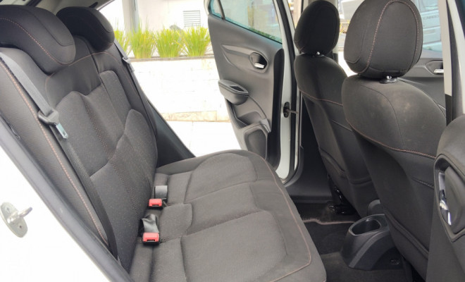 GM - Chevrolet ONIX HATCH LTZ 1.4 8V FlexPower 5p Aut. 2014 Flex-12