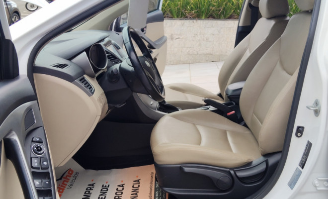 Hyundai Elantra GLS 2.0 16V Flex Aut. 2016 Flex-10