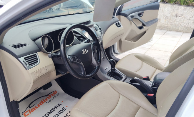 Hyundai Elantra GLS 2.0 16V Flex Aut. 2016 Flex-9