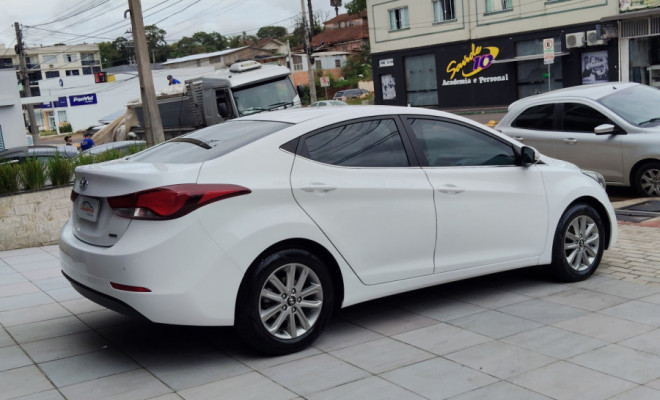Hyundai Elantra GLS 2.0 16V Flex Aut. 2016 Flex-1
