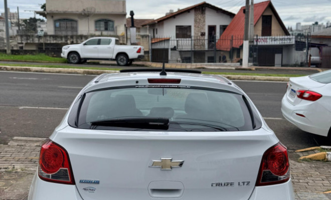 GM - Chevrolet CRUZE LTZ 1.8 16V FlexPower 4p Aut. 2012 Flex-1
