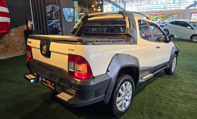 Fiat Strada Adv. M. March. 1.8 Flex 16V CD 2013 Flex-11