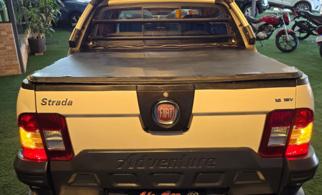 Fiat Strada Adv. M. March. 1.8 Flex 16V CD 2013 Flex-10