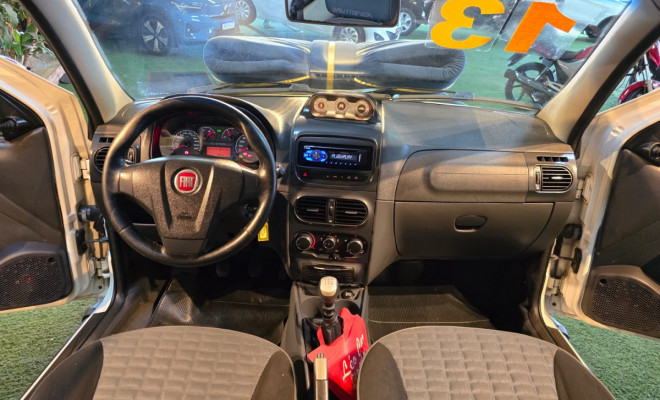 Fiat Strada Adv. M. March. 1.8 Flex 16V CD 2013 Flex-12