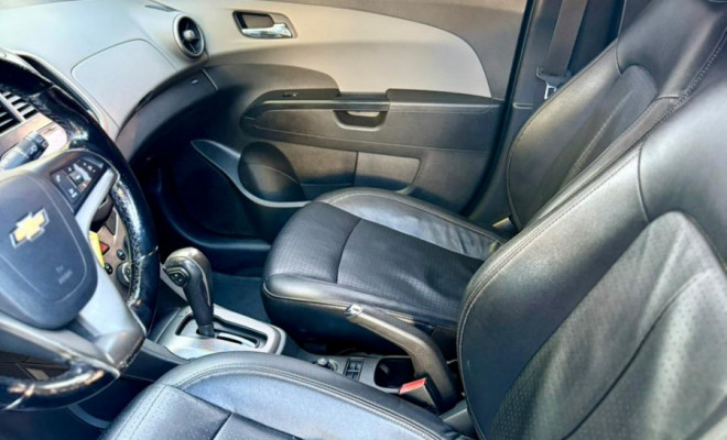 GM - Chevrolet SONIC HB LTZ 1.6 16V FlexPower 5p Aut. 2012 Flex-8