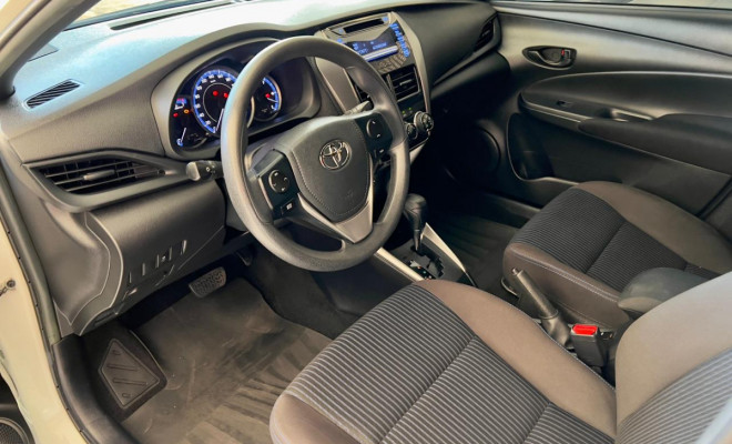 Toyota YARIS XL Live 1.3 Flex 16V 5p Aut. 2021 Flex-7