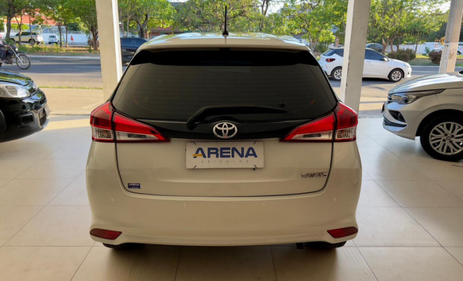 Toyota YARIS XL Live 1.3 Flex 16V 5p Aut. 2021 Flex-2