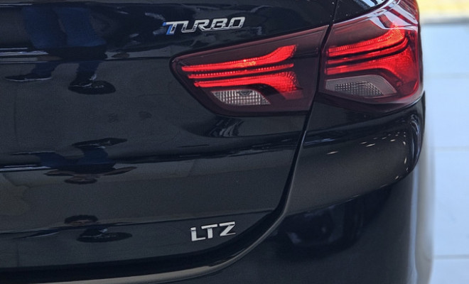 GM - Chevrolet ONIX SEDAN Plus LTZ 1.0 12V TB Flex Aut. 2021 Flex-16