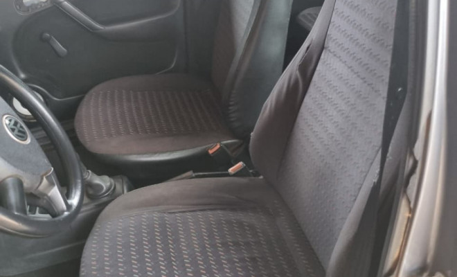 VW - VolksWagen Gol City 1.0 Mi 8V 4p 2004 Gasolina-6