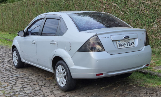 Ford Fiesta Sedan SE 1.6 8V Flex 4p 2014 Flex-2