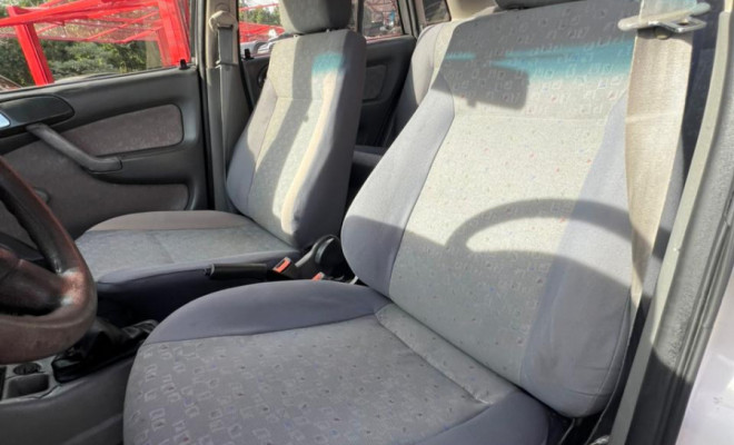 VW - VolksWagen Gol CL 1.6 Mi 2p e 4p 1999 Gasolina-8