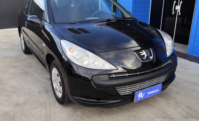 Peugeot 207 Sedan Passion XR 1.4 Flex 8V 4p 2013 Flex