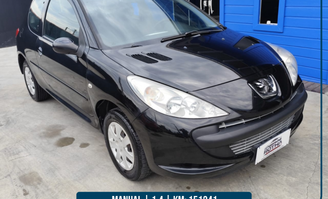 Peugeot 207 Sedan Passion XR 1.4 Flex 8V 4p 2013 Flex