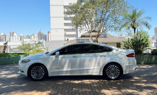 Ford Fusion Titanium 2.0 145cv Aut. (Híbrido) 2018 Híbrido-15