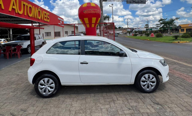 VW - VolksWagen Gol (novo) 1.0 Mi Total Flex 8V 4p 2014 Flex-4