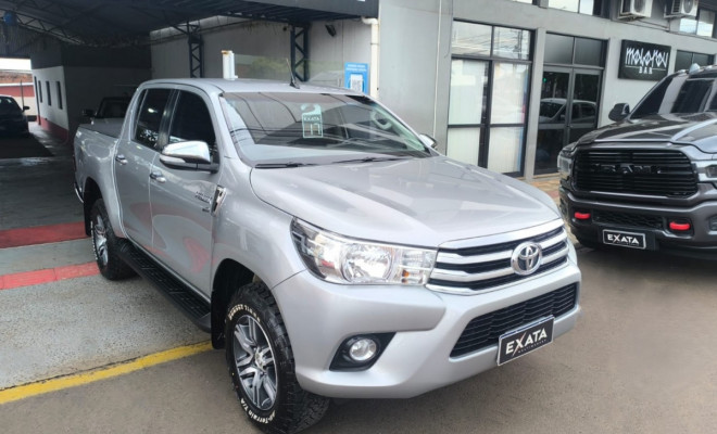HILUX CD SRV 4x2 2.7 Flex AUT.