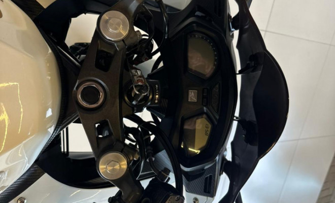 HONDA CBR 650F 2015 Gasolina CANO ESPORTIVO PNEUS S/NOVOS E ACOMPANHA PEÇAS ORIGINAIS-3