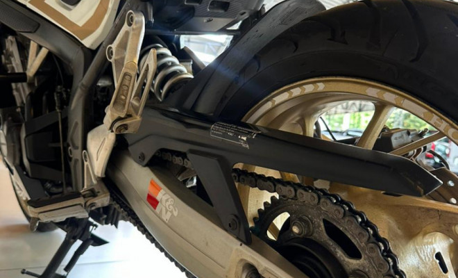 HONDA CBR 650F 2015 Gasolina CANO ESPORTIVO PNEUS S/NOVOS E ACOMPANHA PEÇAS ORIGINAIS-4