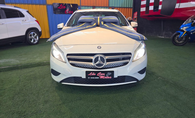Mercedes-Benz Classe A 200 1.6 TB 16V Urban 156cv Aut. 2014 Flex-1