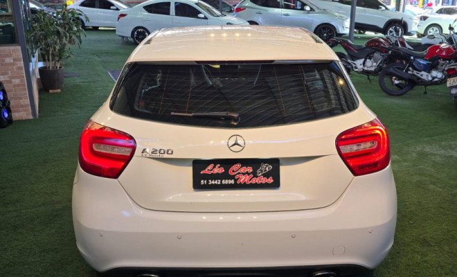 Mercedes-Benz Classe A 200 1.6 TB 16V Urban 156cv Aut. 2014 Flex-6