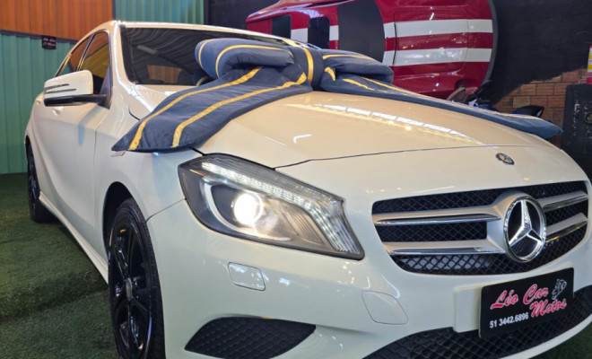 Mercedes-Benz Classe A 200 1.6 TB 16V Urban 156cv Aut. 2014 Flex-12