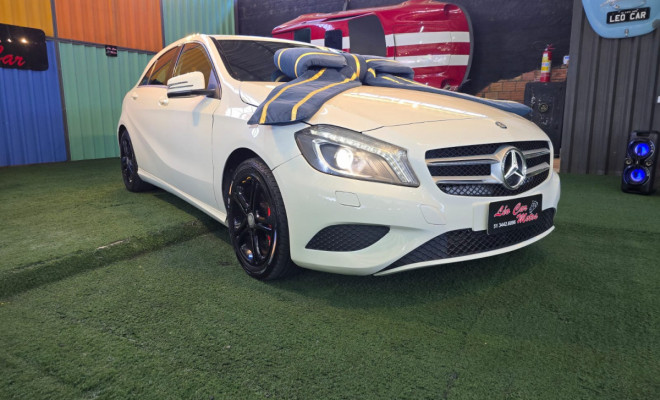 Mercedes-Benz Classe A 200 1.6 TB 16V Urban 156cv Aut. 2014 Flex-2