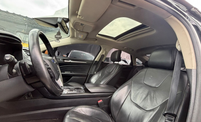 Ford Fusion Titanium 2.0 GTDI Eco. Awd Aut. 2017 Gasolina-4