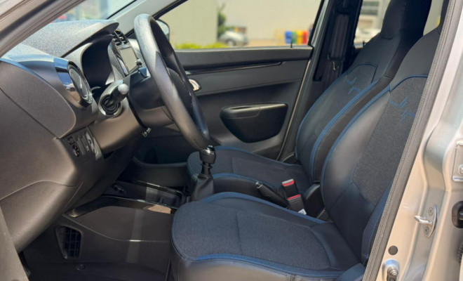 Renault KWID Intense 1.0 Flex 12V 5p Mec. 2025 Flex-3