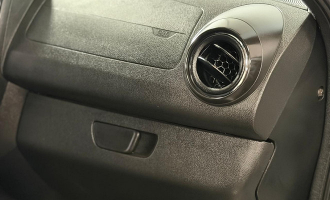 Renault KWID Zen 1.0 Flex 12V 5p Mec. 2024 Flex-11